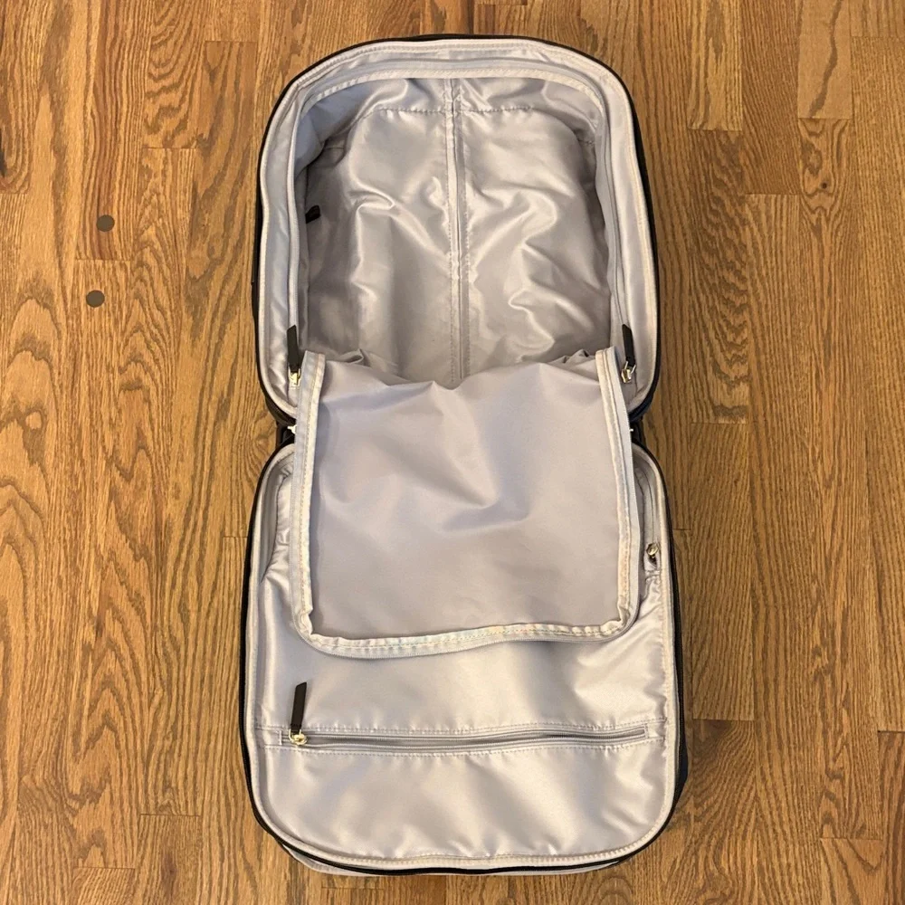 TUMI Black Wheeled Travel Bag - Picture 9 of 10